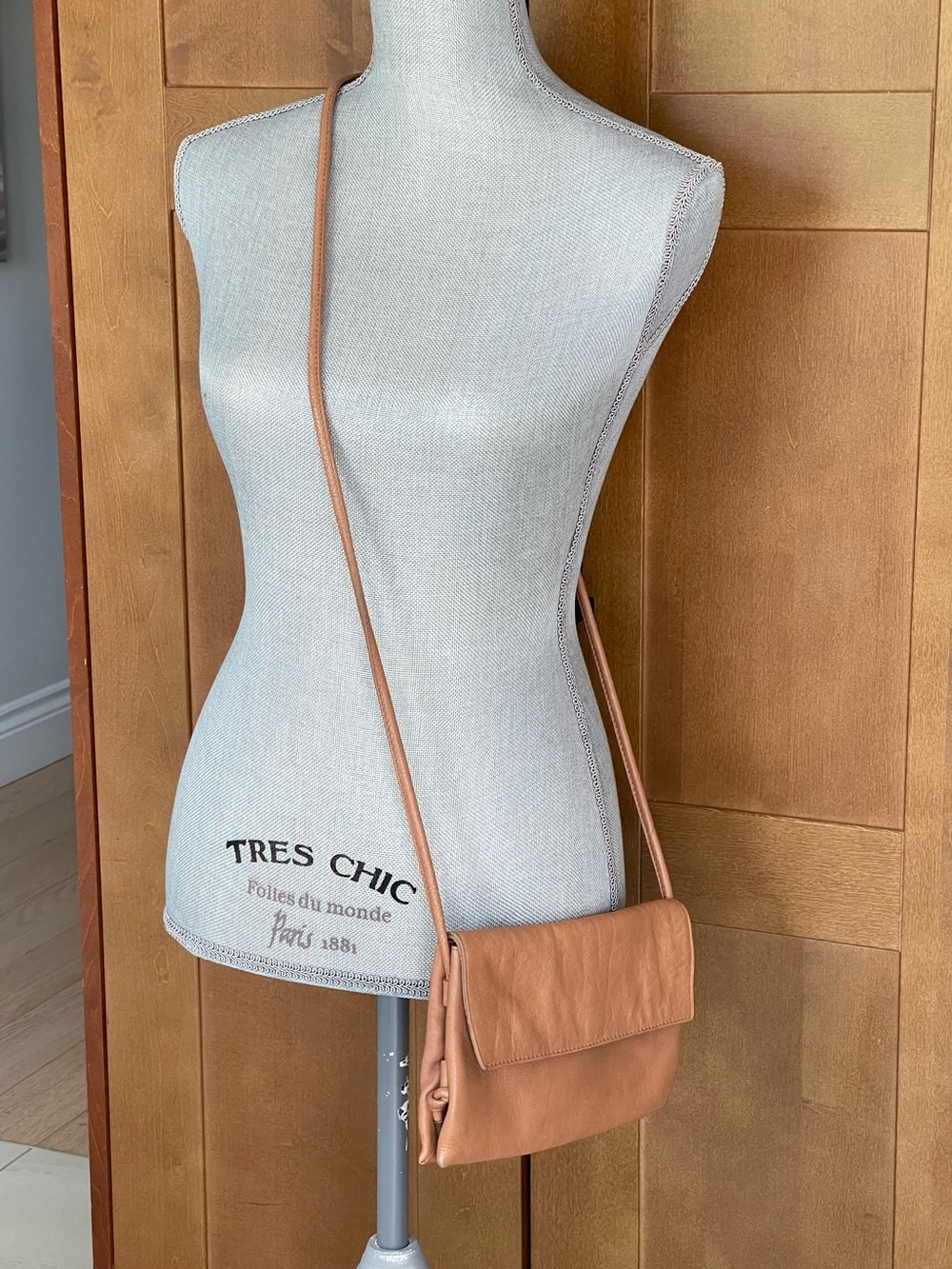 FREE PEOPLE Nicola Tan Leather Crossbody / Convertible Bag, GUC - Picture 15 of 15